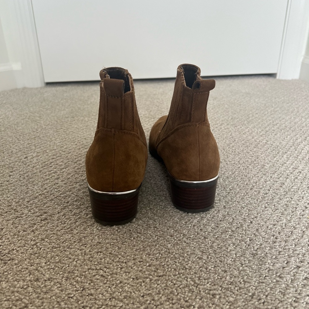 Cognac Suede Leather Marc Fisher Booties Ankle Boots women’s size 9 - Picture 3 of 7